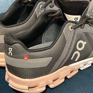 SOLD ✅ On Running Sneakers